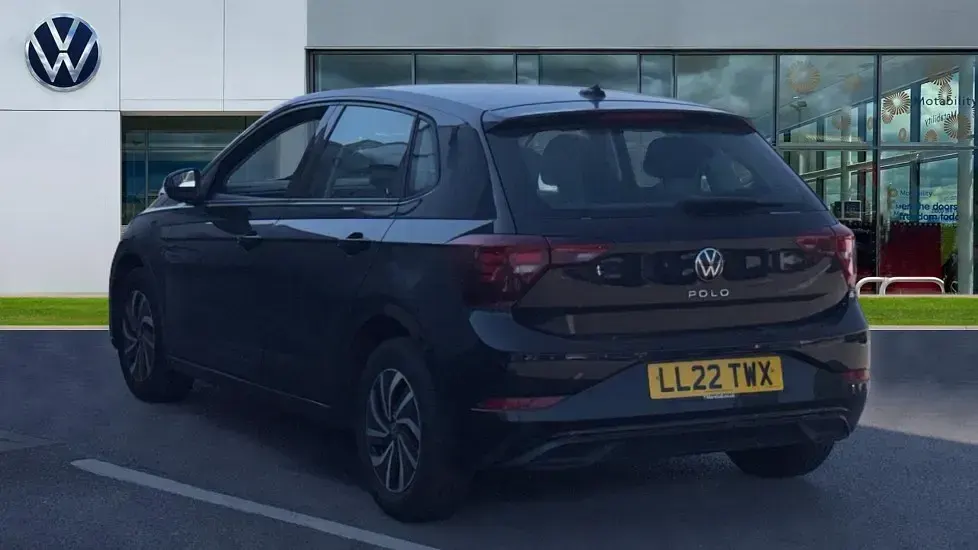 Used VW Polo Life 95 HP (69 kW) 2022 Black Hatchback