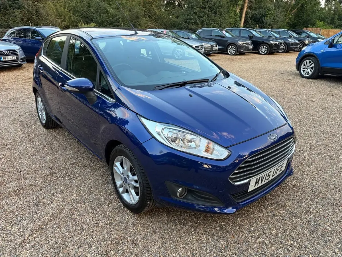 Used Ford Fiesta Zetec 2015 Blue Hatchback