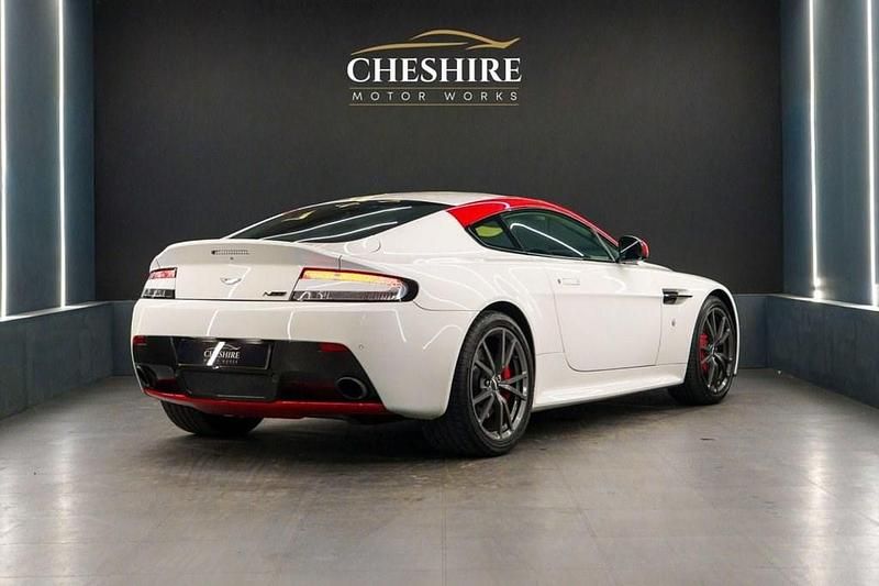 Used Aston Martin Vantage 430 HP (316 kW) 2014 White Coupe