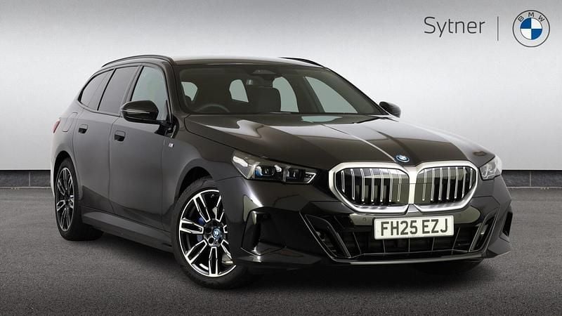 Black Used 2025 BMW 530e M Sport Estate | £46,000 (Good price) - Image 1/4