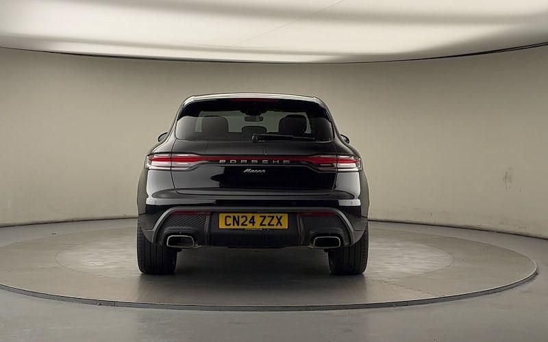 Used Porsche Macan 265 HP (194 kW) 2024 Black SUV