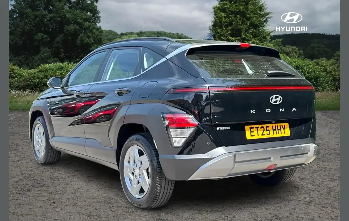 Used Hyundai Kona Advanced 135 HP (99 kW) 2025 Black SUV