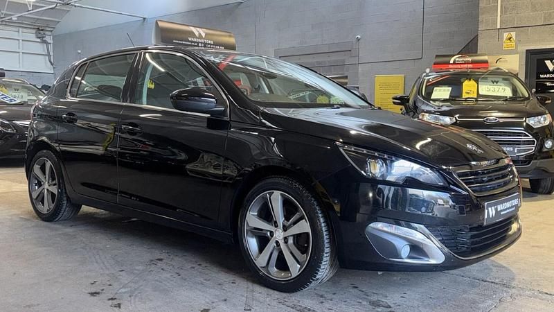 Used Peugeot 308 Allure 115 HP (84 kW) 2015 Black Hatchback