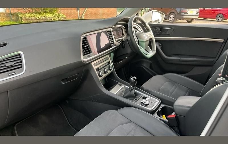 Used Seat Ateca Xperience 147 HP (108 kW) 2023 White SUV