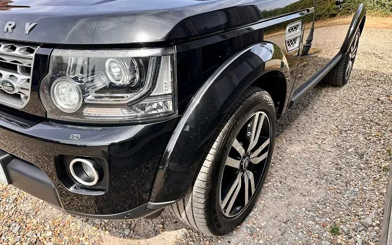 Used Land Rover Discovery HSE 256 HP (188 kW) 2015 Black SUV