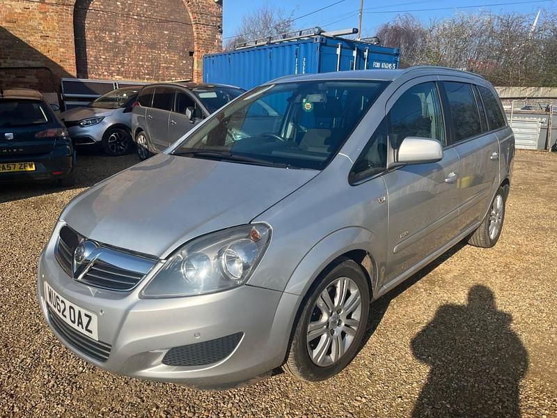 Used Vauxhall Zafira Design Edition 2012 Silver MPV