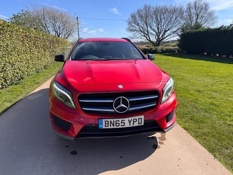 Used Mercedes GLA220 AMG line 170 HP (125 kW) 2015 Red SUV