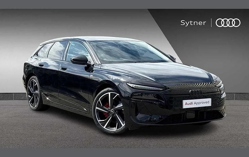 Black Used 2025 Audi e-tron Comfort SUV | £60,000 - Image 1/4
