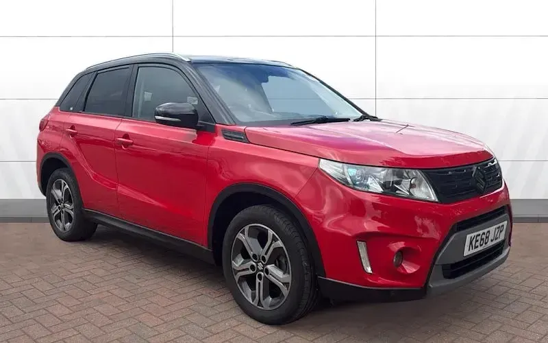 Käytetty Suzuki Vitara SZ5 120 HP (88 kW) 2018 Katumaasturi