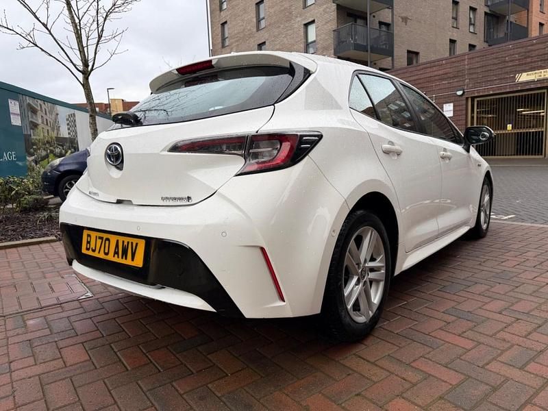 Used Toyota Corolla 2020 White Hatchback