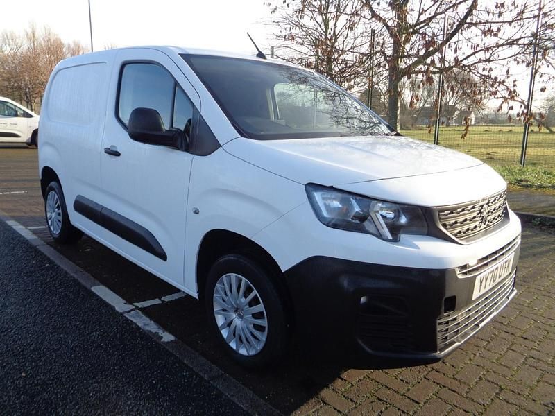 Used Peugeot Partner 2021 White MPV