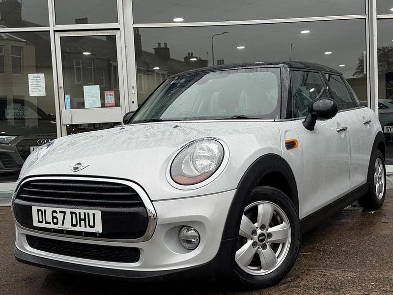 Silver Used 2017 Mini Cooper D Hatch Hatchback | £6,500 (Fair price) - Image 1/4