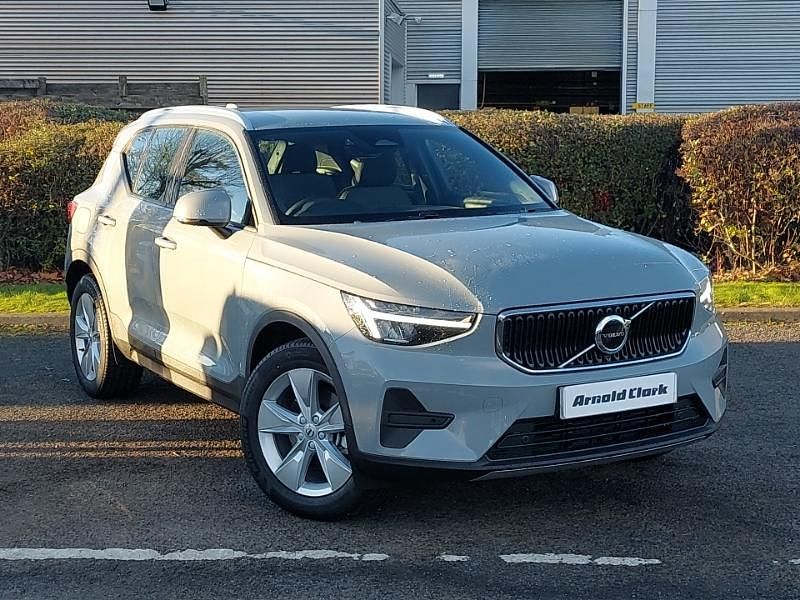 New Volvo XC40 Core 163 HP (119 kW) 2025 Grey SUV