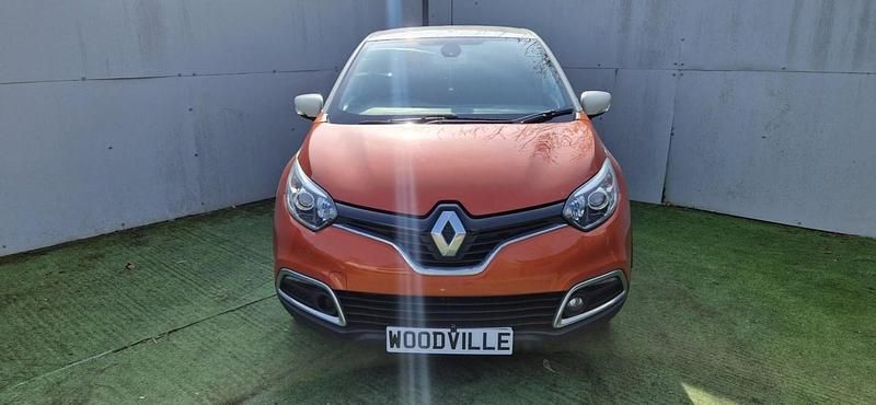 Usado Renault Captur Dynamique 90 HP (66 kW) 2016 Laranja SUV