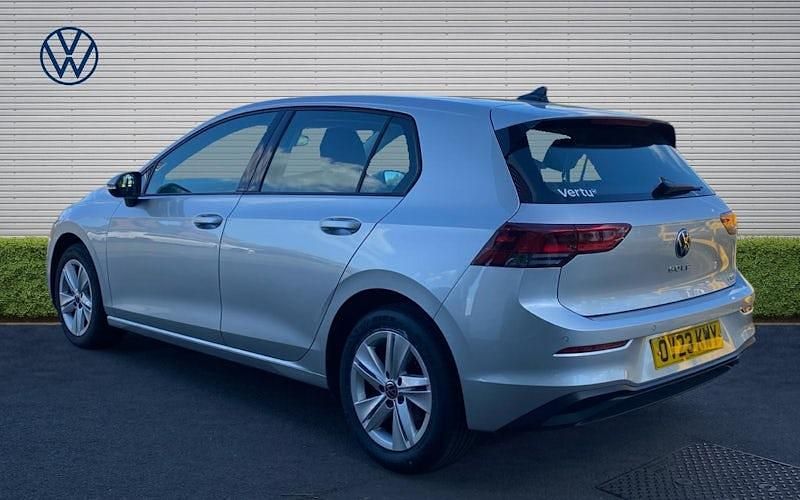 Used VW Golf VIII Life 150 HP (110 kW) 2023 Hatchback