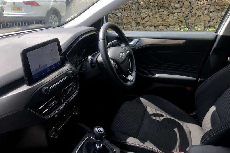 Image 2/4