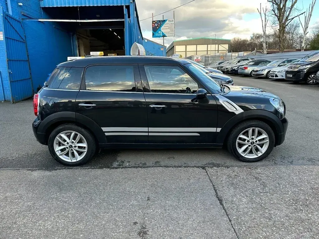 Used Mini Cooper D 2011 Black Hatchback
