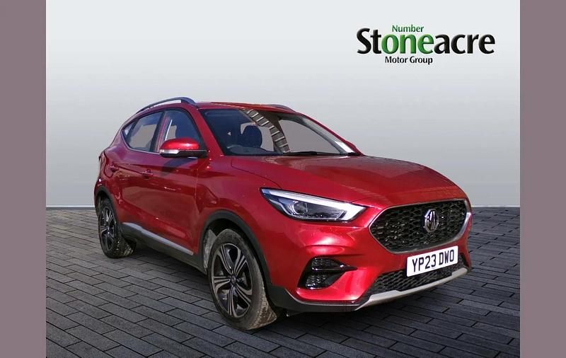 Used MG ZS Excite 105 HP (77 kW) 2023 Red SUV