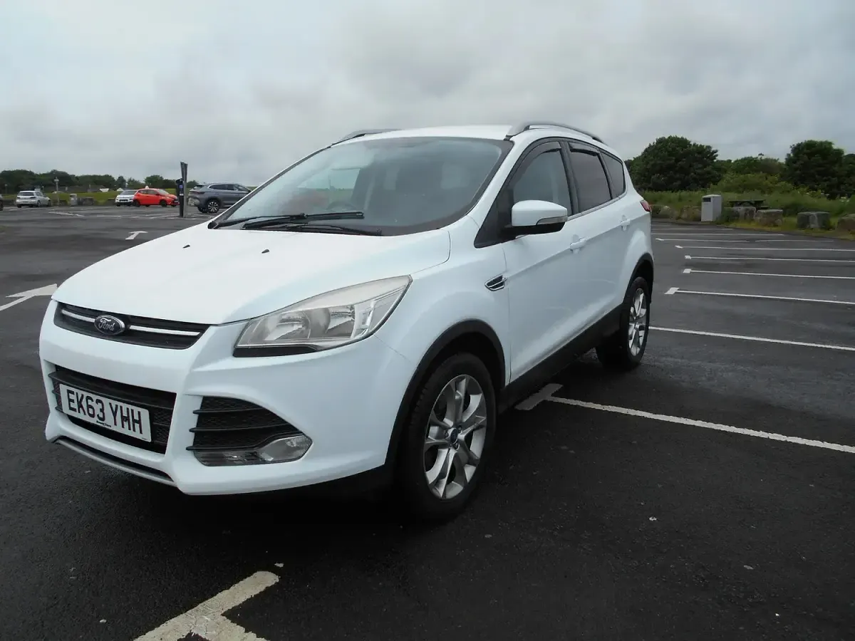 Used Ford Kuga Zetec 2013 White SUV