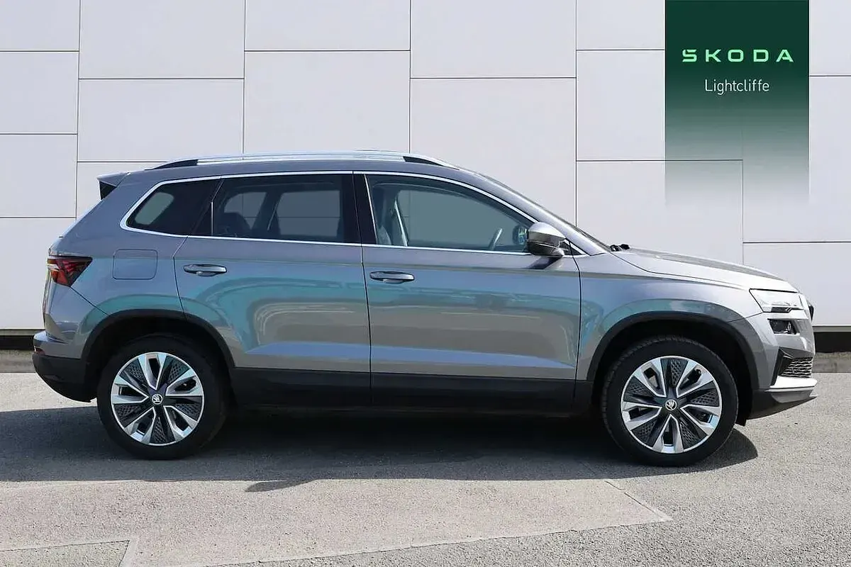 Gebraucht Skoda Karoq SE L 150 PS (110 kW) 2023 Grau SUV
