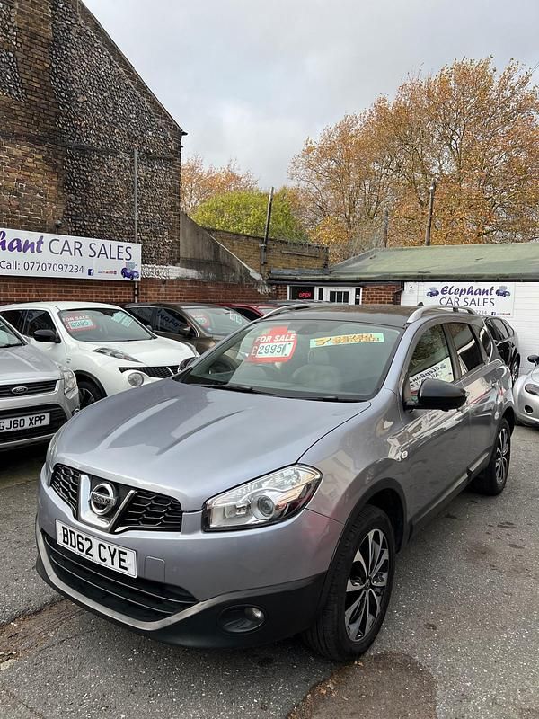 Grey Used 2012 Nissan Qashqai +2 N-TEC SUV | £2,995 (Fair price) - Image 1/4