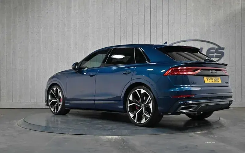 Used Audi Q8 S-Line 286 HP (210 kW) 2019 Blue SUV