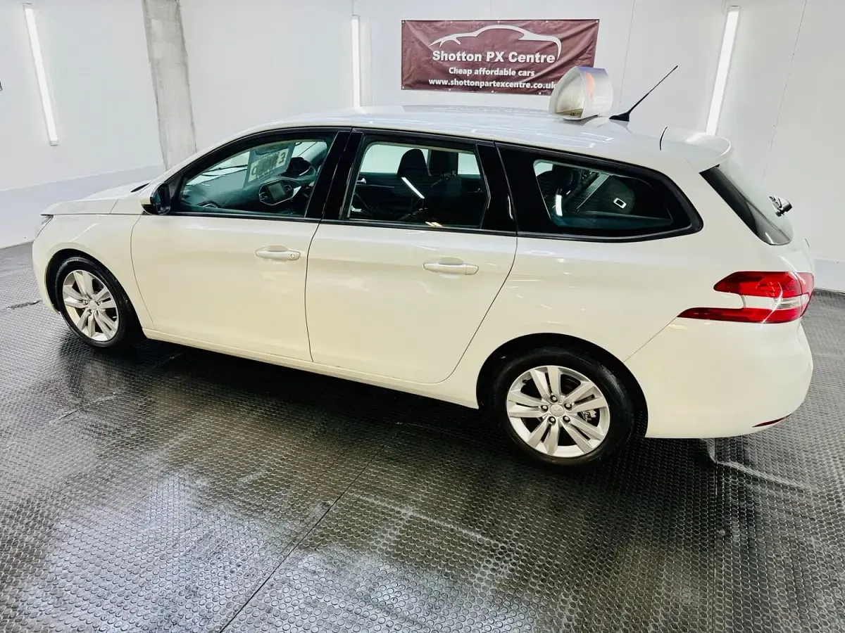 Used Peugeot 308 Active 2016 White Estate