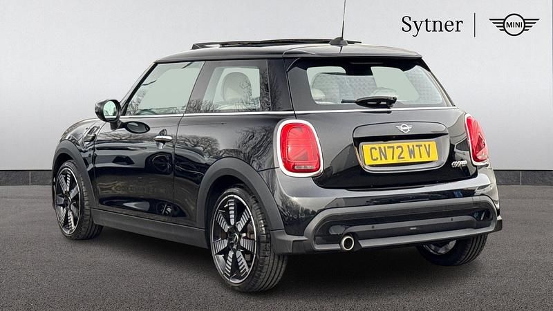 Used Mini Cooper Exclusive 134 HP (98 kW) 2022 Black Hatchback