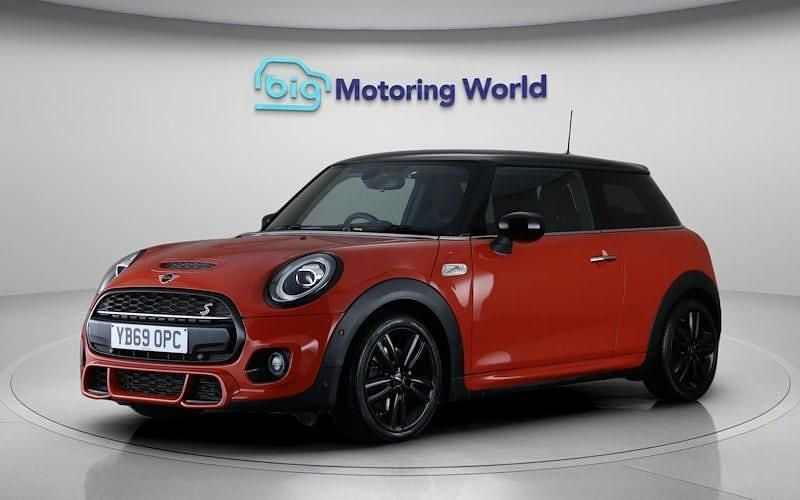 Used Mini Cooper S Hatch 192 HP (141 kW) 2019 Orange Hatchback