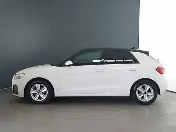 Used Audi A1 Design 95 HP (69 kW) 2022 White SUV