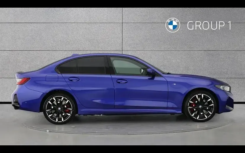 New BMW 330 M Sport 288 HP (211 kW) 2026 Portimao blue Sedan