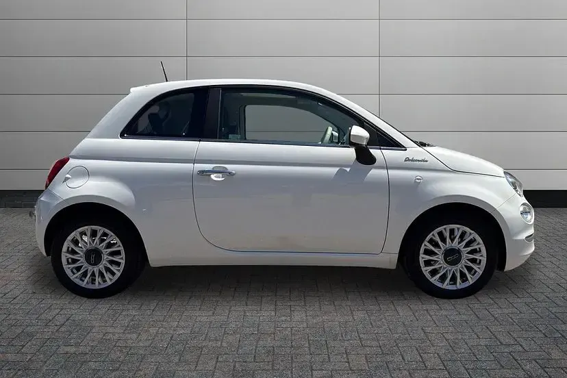 Used Fiat 500 Dolcevita 70 HP (51 kW) 2022 White Hatchback