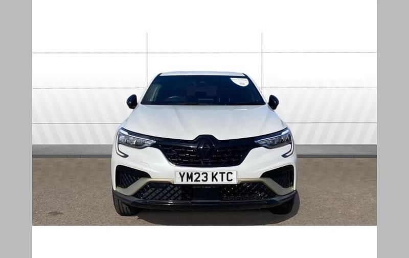 Used Renault Arkana Engineered 142 HP (104 kW) 2023 White SUV