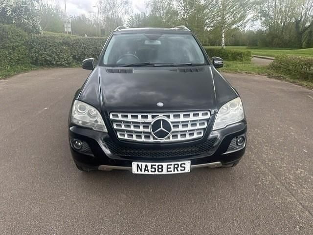 Used Mercedes ML300 204 HP (150 kW) 2010 Black SUV