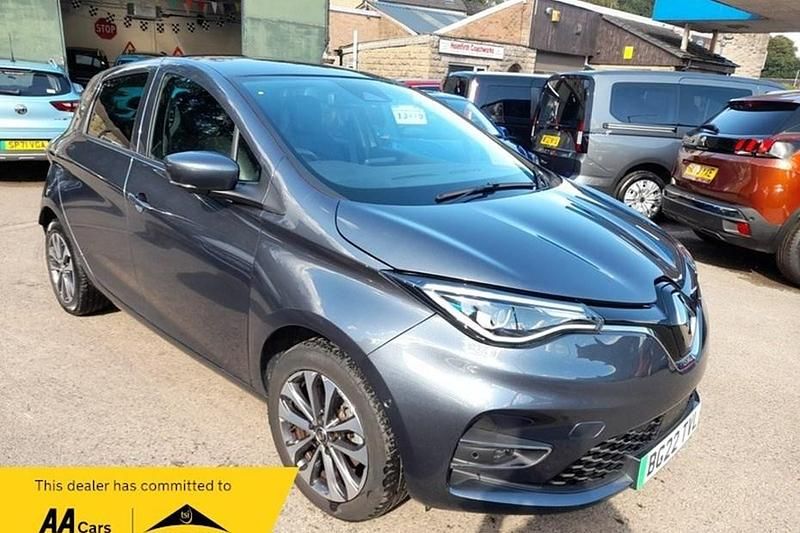 Used 2022 Renault Rapid GT-Line Hatchback | £11,475 (Fair price) - Image 1/1