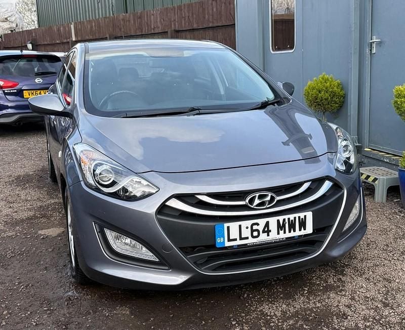 Used Hyundai i30 Active 100 HP (73 kW) 2014 Grey Hatchback