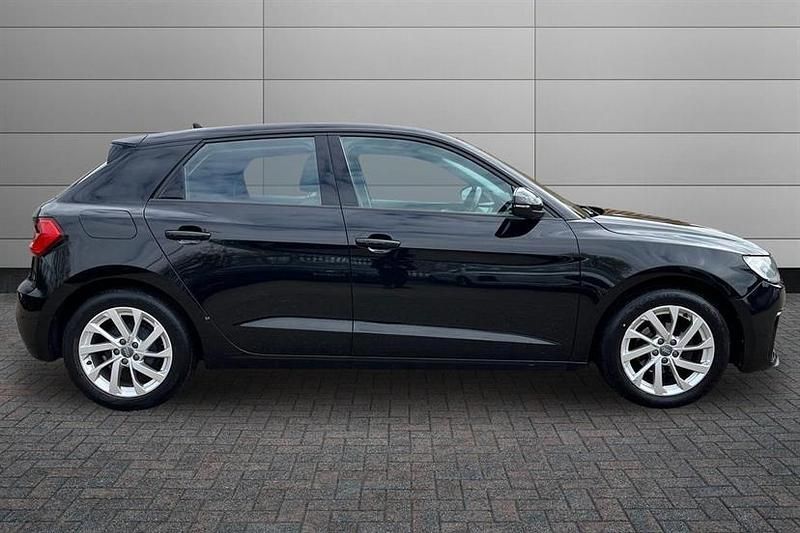 Used Audi A1 Sport 95 HP (69 kW) 2019 Mythos black SUV