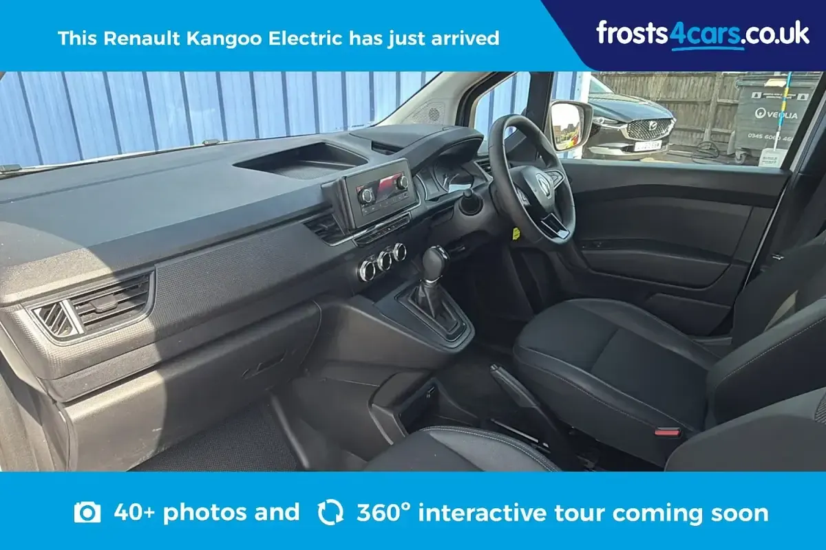 Used Renault Kangoo 89 kW (122 HP) 2024 White MPV