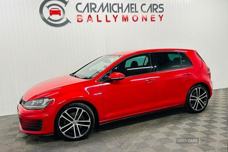 Red Used 2015 VW Golf VII GTD Hatchback | £6,990 (Fair price) - Image 1/1