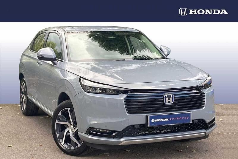 Urban grey Used 2025 Honda HR-V Advance SUV | £30,450 (Expensive) - Image 1/4