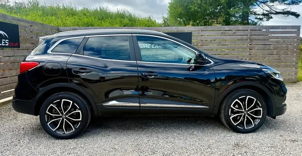 Used Renault Kadjar Version S 140 HP (102 kW) 2021 Black SUV