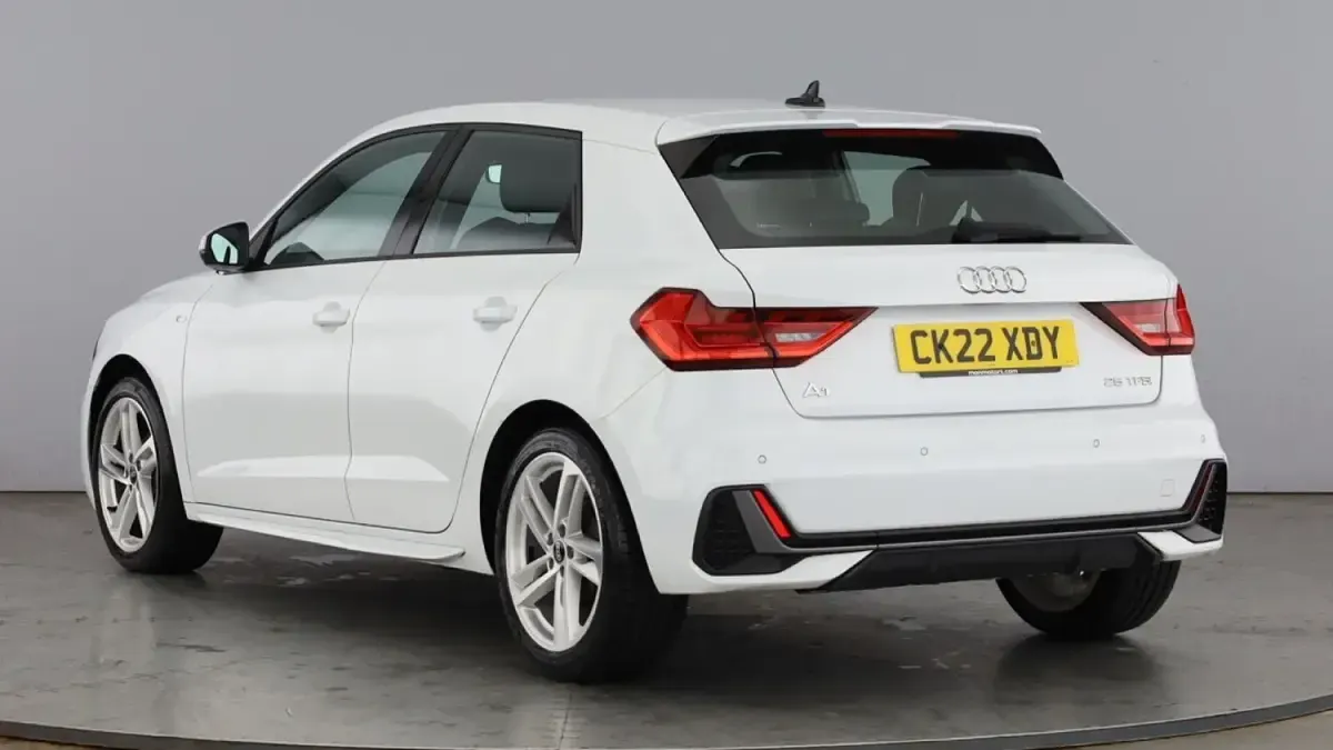 Used Audi A1 Sportback S-Line 110 HP (80 kW) 2022 White Hatchback