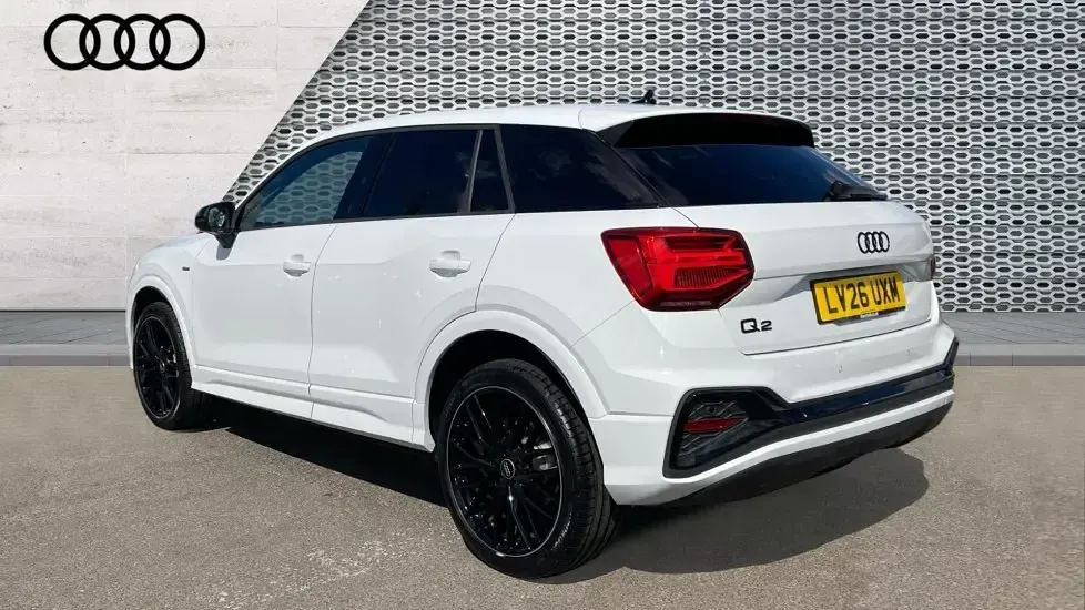 Used Audi Q2 Black Edition 150 HP (110 kW) 2026 White SUV