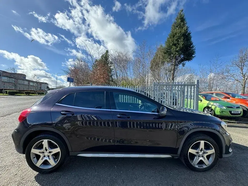Used Mercedes GLA200 AMG line 134 HP (98 kW) 2015 Purple SUV