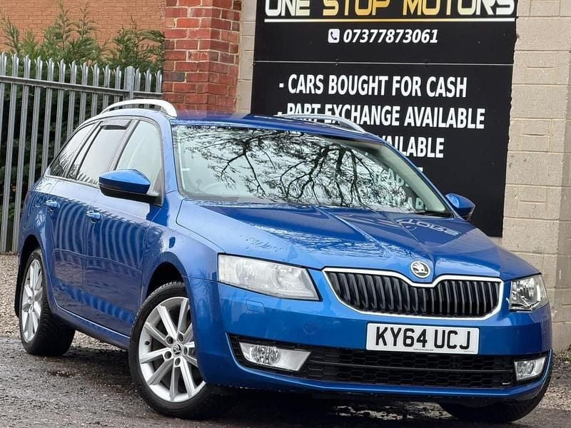 Blue Used 2014 Skoda Octavia Elegance Estate | £4,495 (Fair price) - Image 1/4