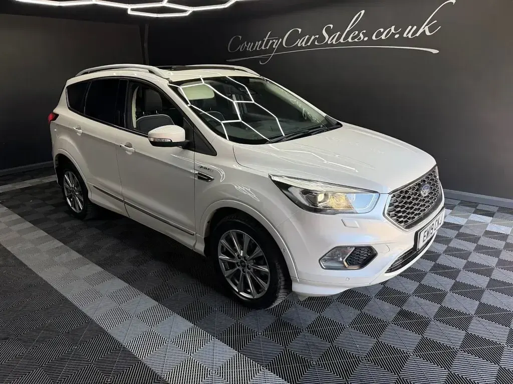 Second-hand Ford Kuga Vignale 180 CP (132 kW) 2019 Alb SUV