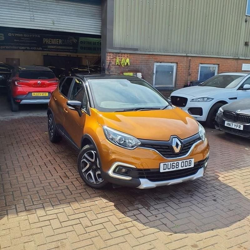 Orange Used 2018 Renault Captur Iconic SUV | £5,480 (Super price) - Image 1/4