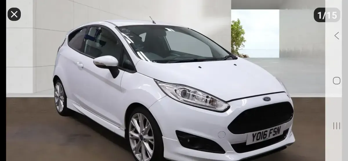Usado Ford Fiesta Zetec 2016 Branco Citadino