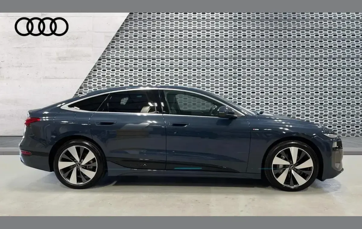 New Audi A6 e-tron S-Line 266 kW (362 HP) 2025 Blue Hatchback