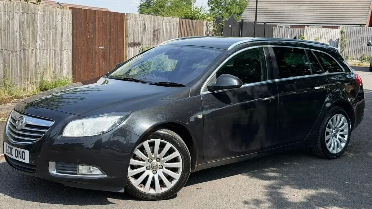 Used Vauxhall Insignia Elite 160 HP (117 kW) 2010 Black Estate